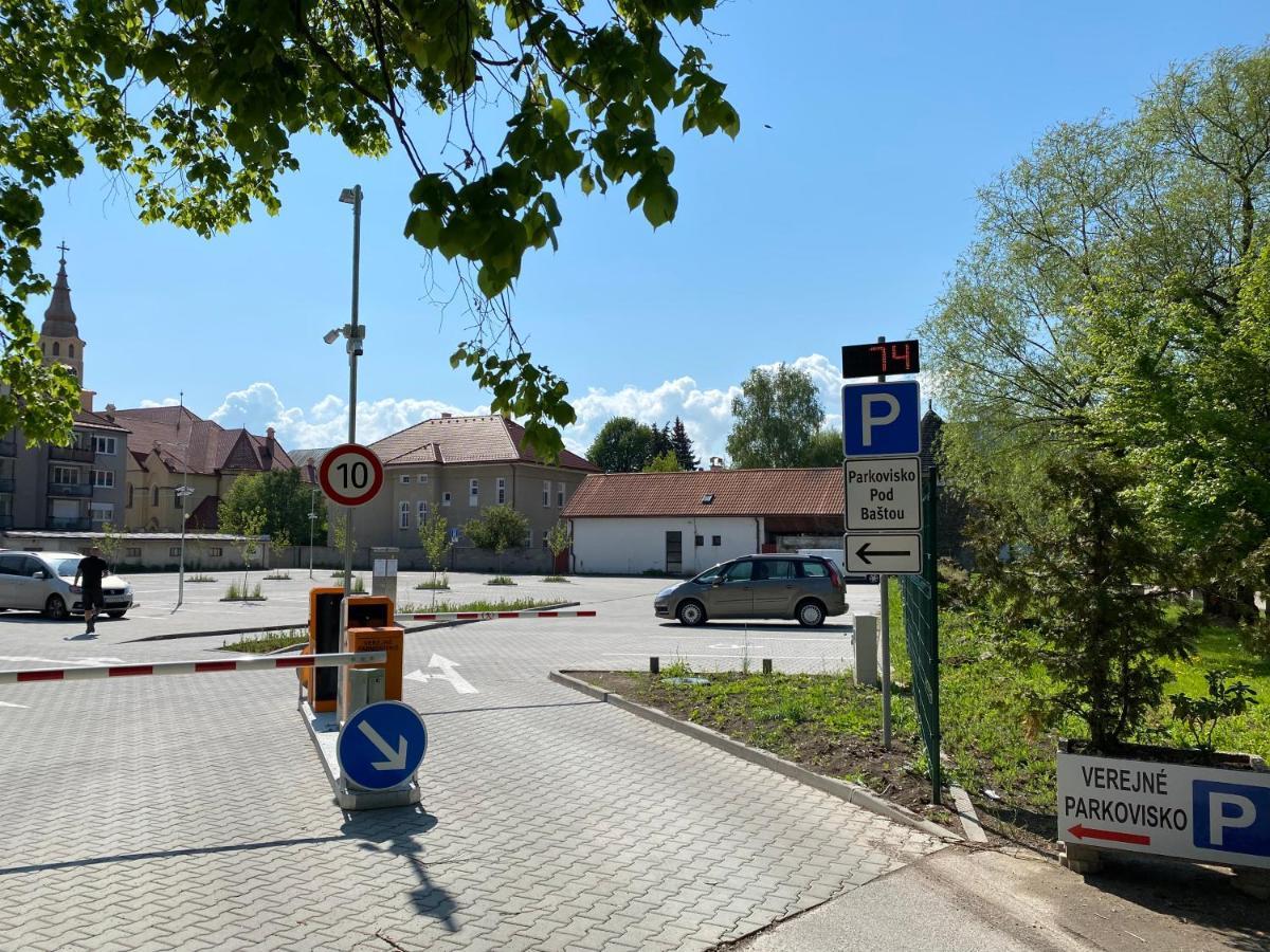 Apartman Centrum Komfort Зволен Екстериор снимка