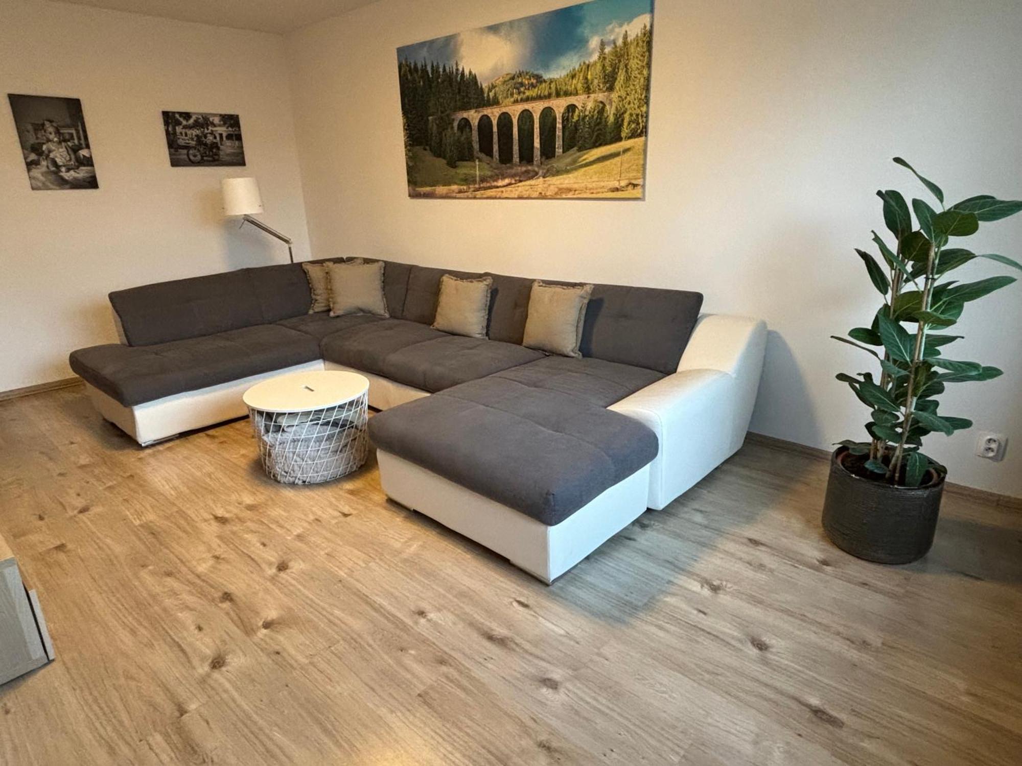 Apartman Centrum Komfort Зволен Екстериор снимка
